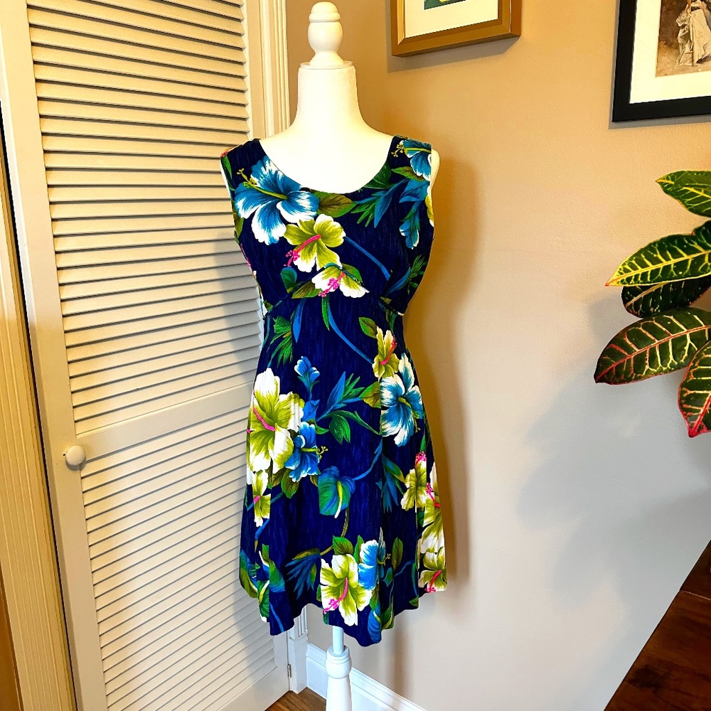 Vintage Royal Hawaiian Dress - Perfect Condition!